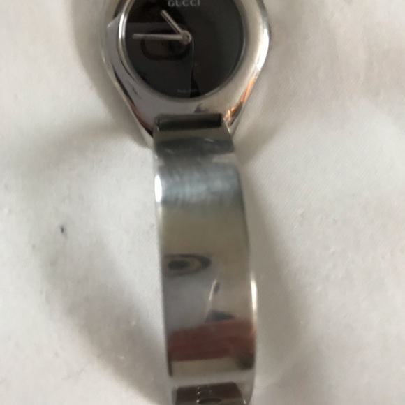 Vintage Gucci Watch - Picture 3 of 7